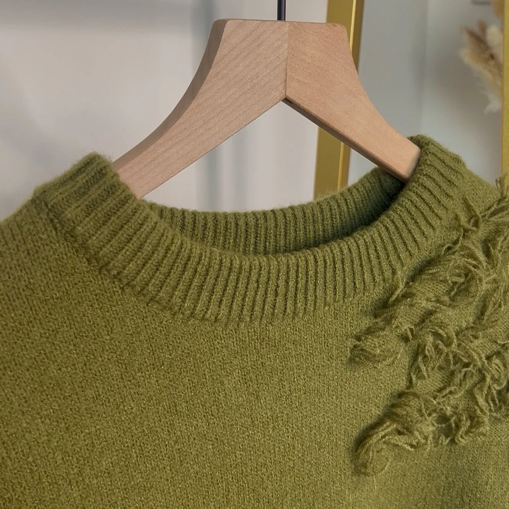 SHEIN Olive Distressed Crew‎ Neck Sweater - Picture 9 of 13